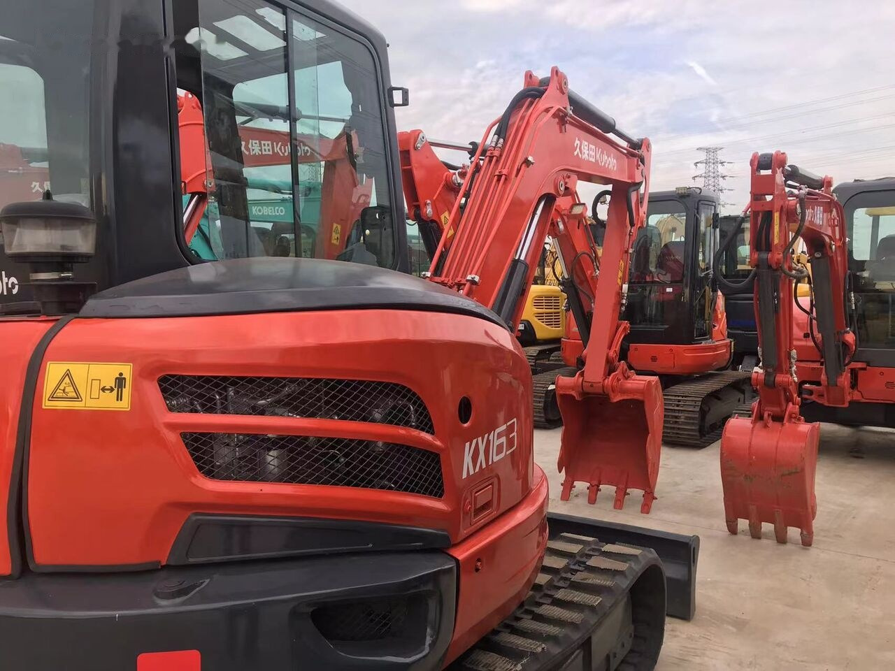 Mini escavadeira Kubota KX163: foto 6