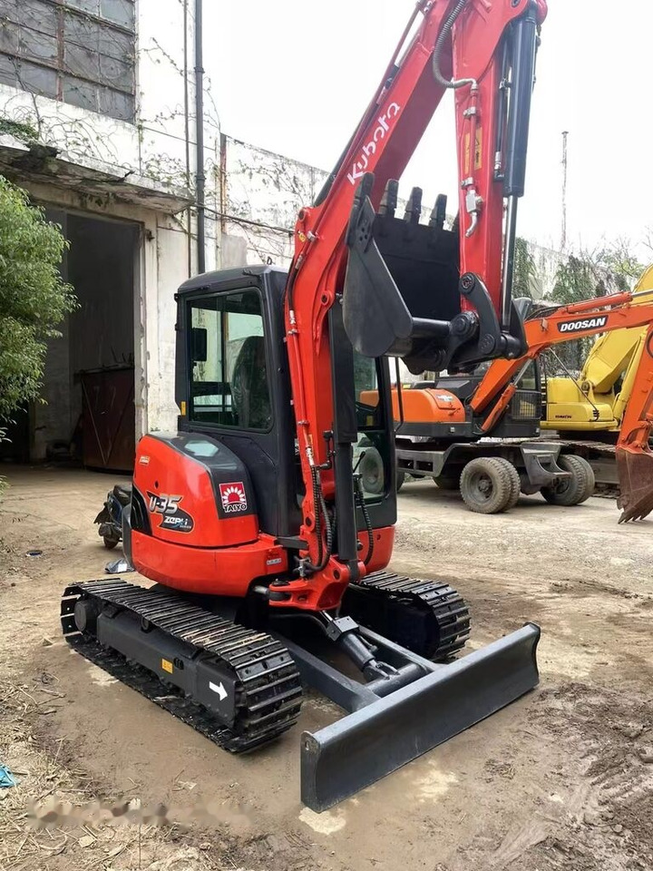 Mini escavadeira Kubota U35: foto 7