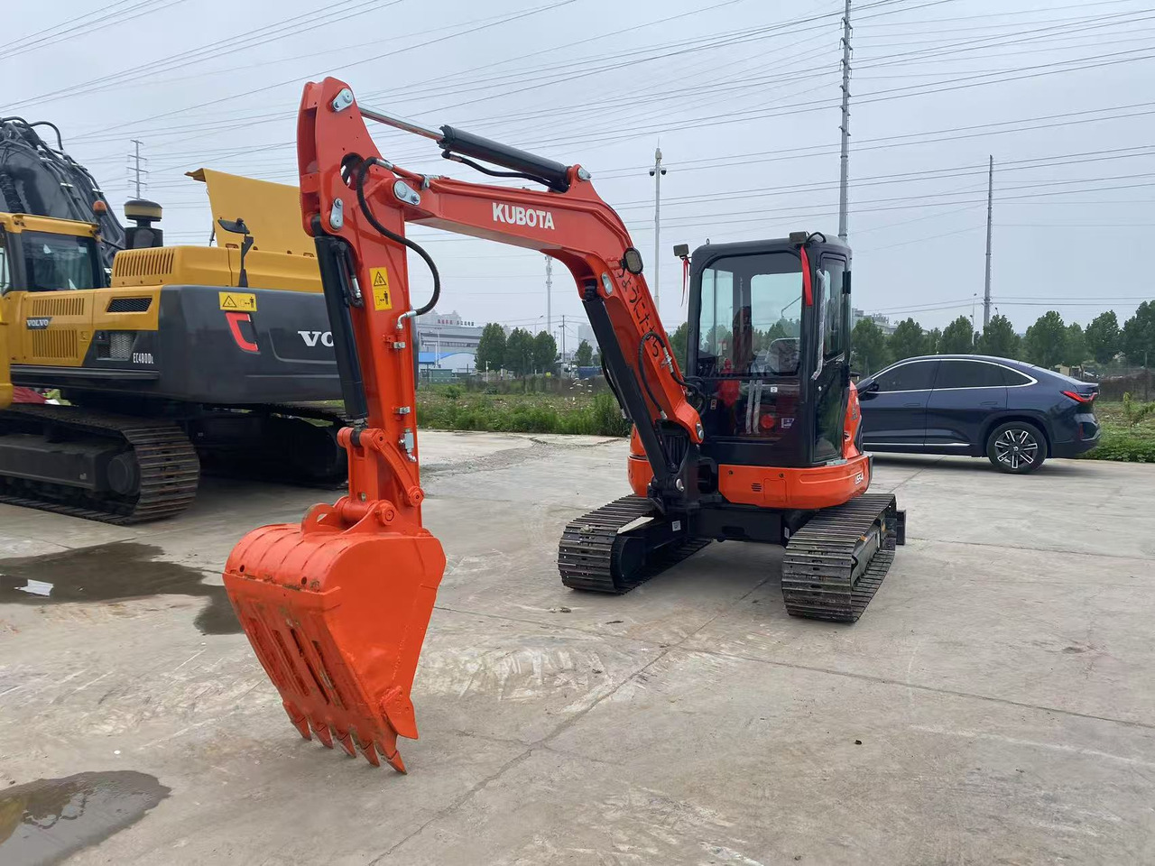Kubota U55-4 - Mini escavadeira: foto 2 Kubota U55-4 - Mini escavadeira: foto 2