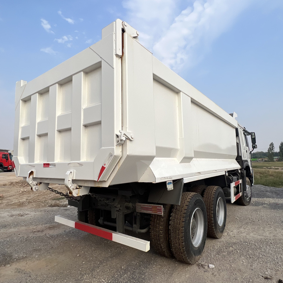 Camião furgão SINOTRUK HOWO: foto 8