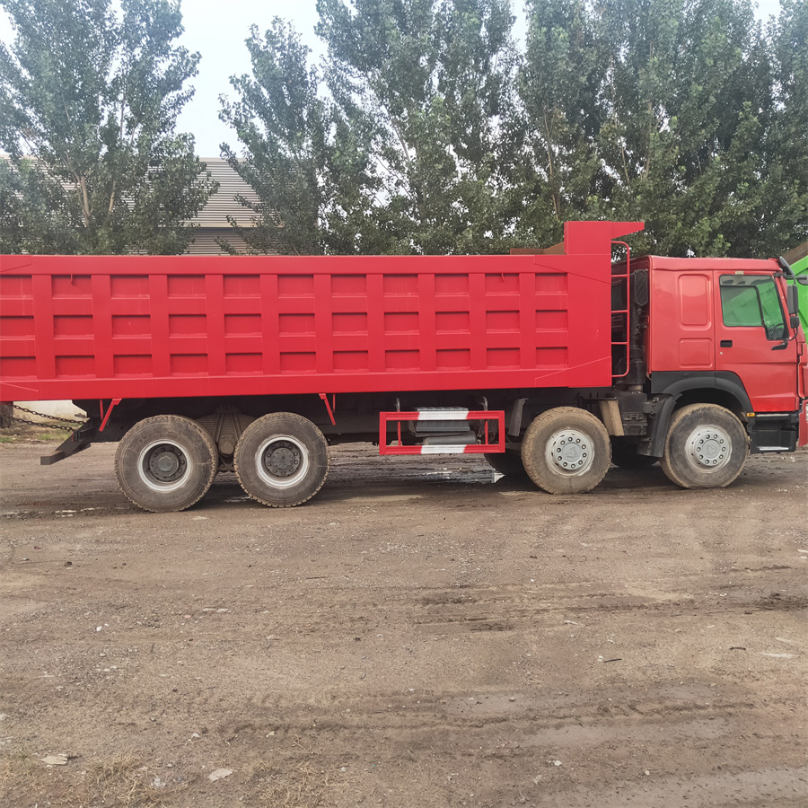 SINOTRUK HOWO - Camião basculante: foto 5 SINOTRUK HOWO - Camião basculante: foto 5