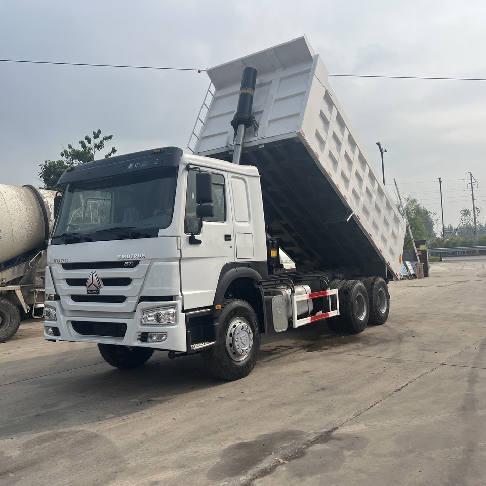 SINOTRUK HOWO - Camião basculante: foto 3 SINOTRUK HOWO - Camião basculante: foto 3