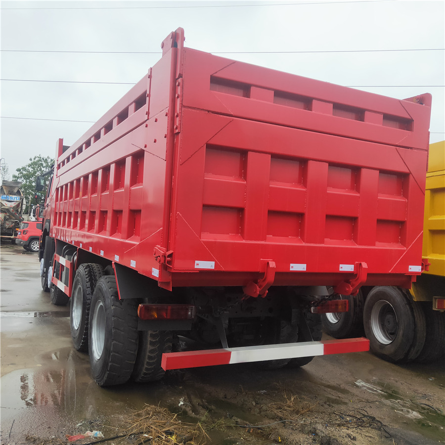 SINOTRUK HOWO - Camião basculante: foto 5 SINOTRUK HOWO - Camião basculante: foto 5