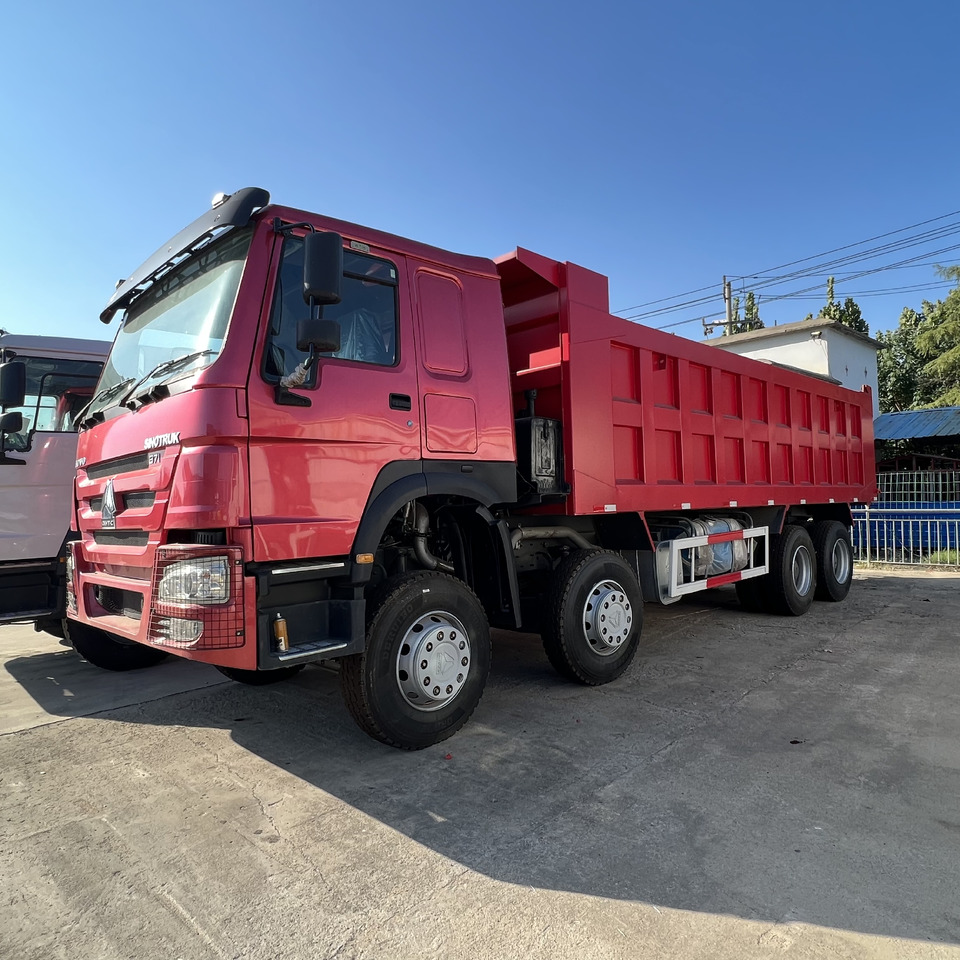 SINOTRUK HOWO - Camião basculante: foto 4 SINOTRUK HOWO - Camião basculante: foto 4