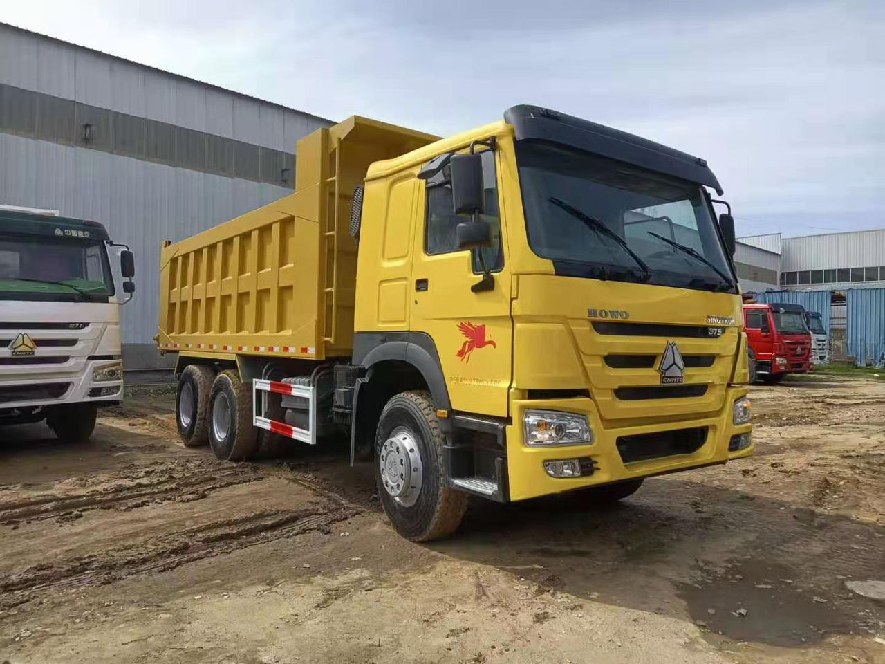 Camião basculante SINOTRUK HOWO: foto 7
