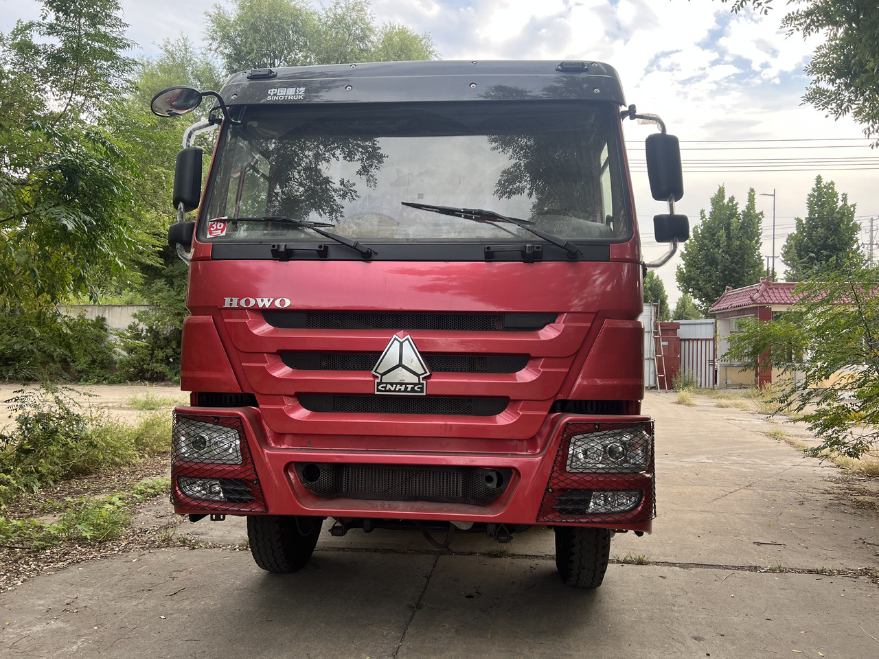 SINOTRUK Howo - Camião basculante: foto 4 SINOTRUK Howo - Camião basculante: foto 4