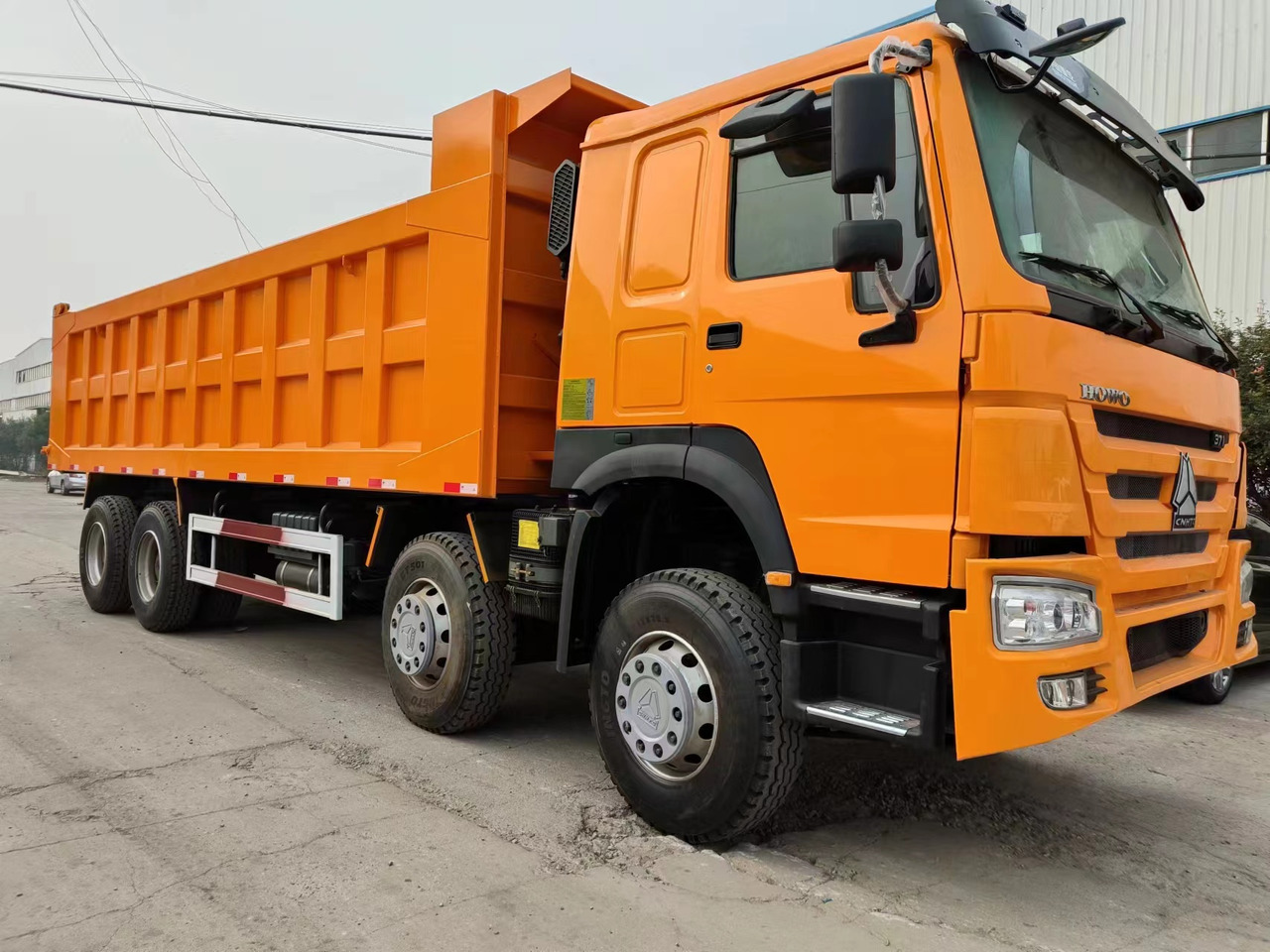 SINOTRUK Howo - Camião basculante: foto 5 SINOTRUK Howo - Camião basculante: foto 5