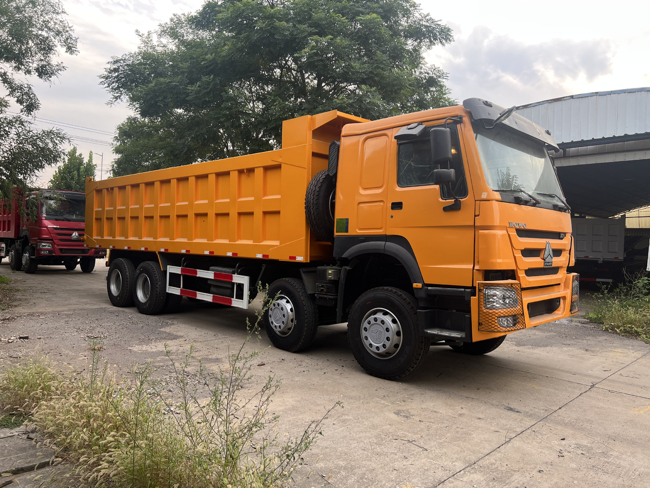 SINOTRUK Howo - Camião basculante: foto 4 SINOTRUK Howo - Camião basculante: foto 4