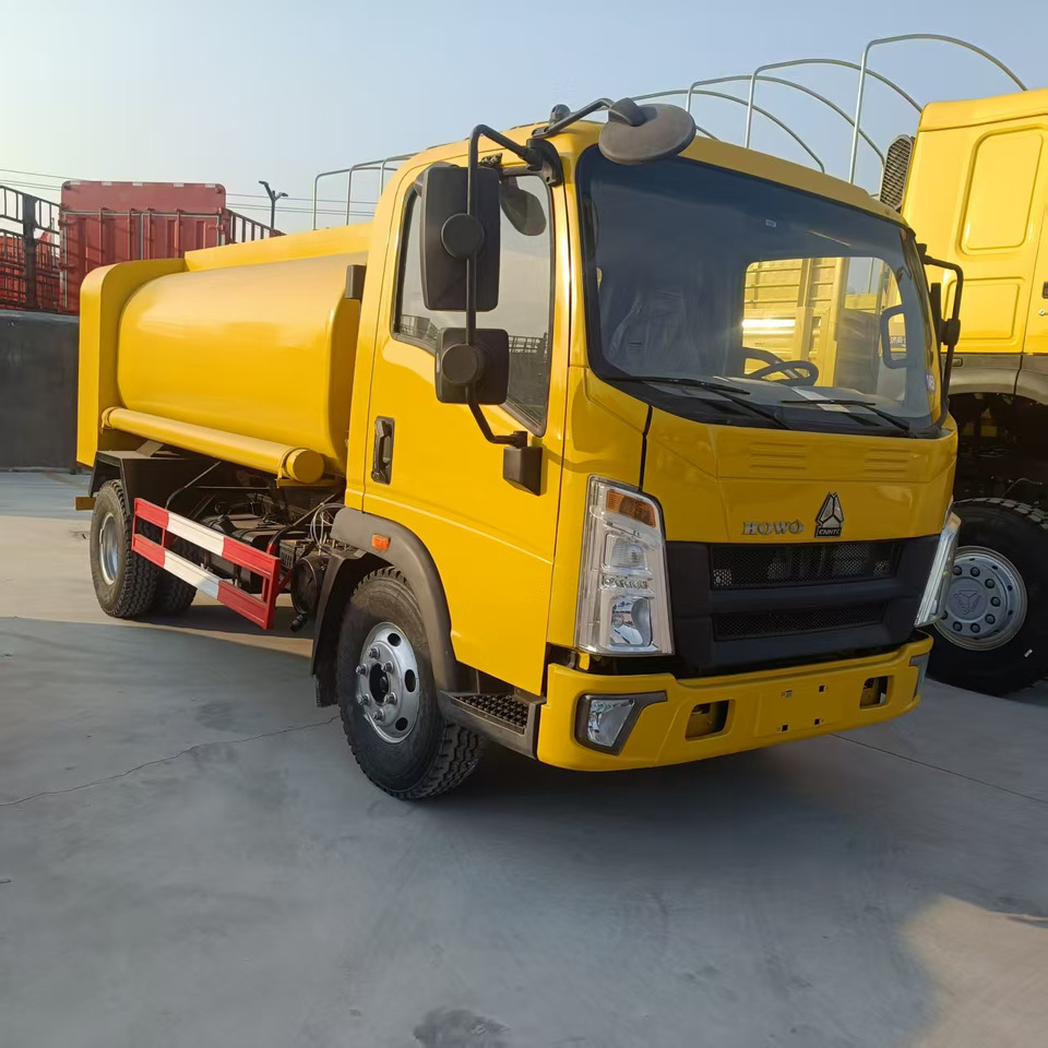 SINOTRUK Tanker truck - Caminhão tanque: foto 4 SINOTRUK Tanker truck - Caminhão tanque: foto 4