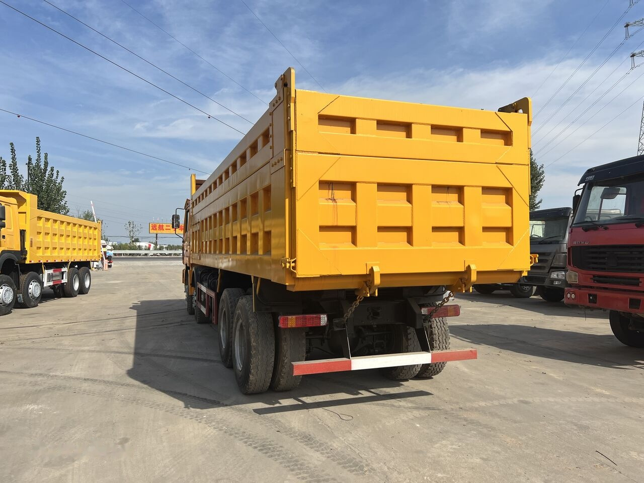 Camião basculante Shacman F3000 8*4: foto 8 Camião basculante Shacman F3000 8*4: foto 8