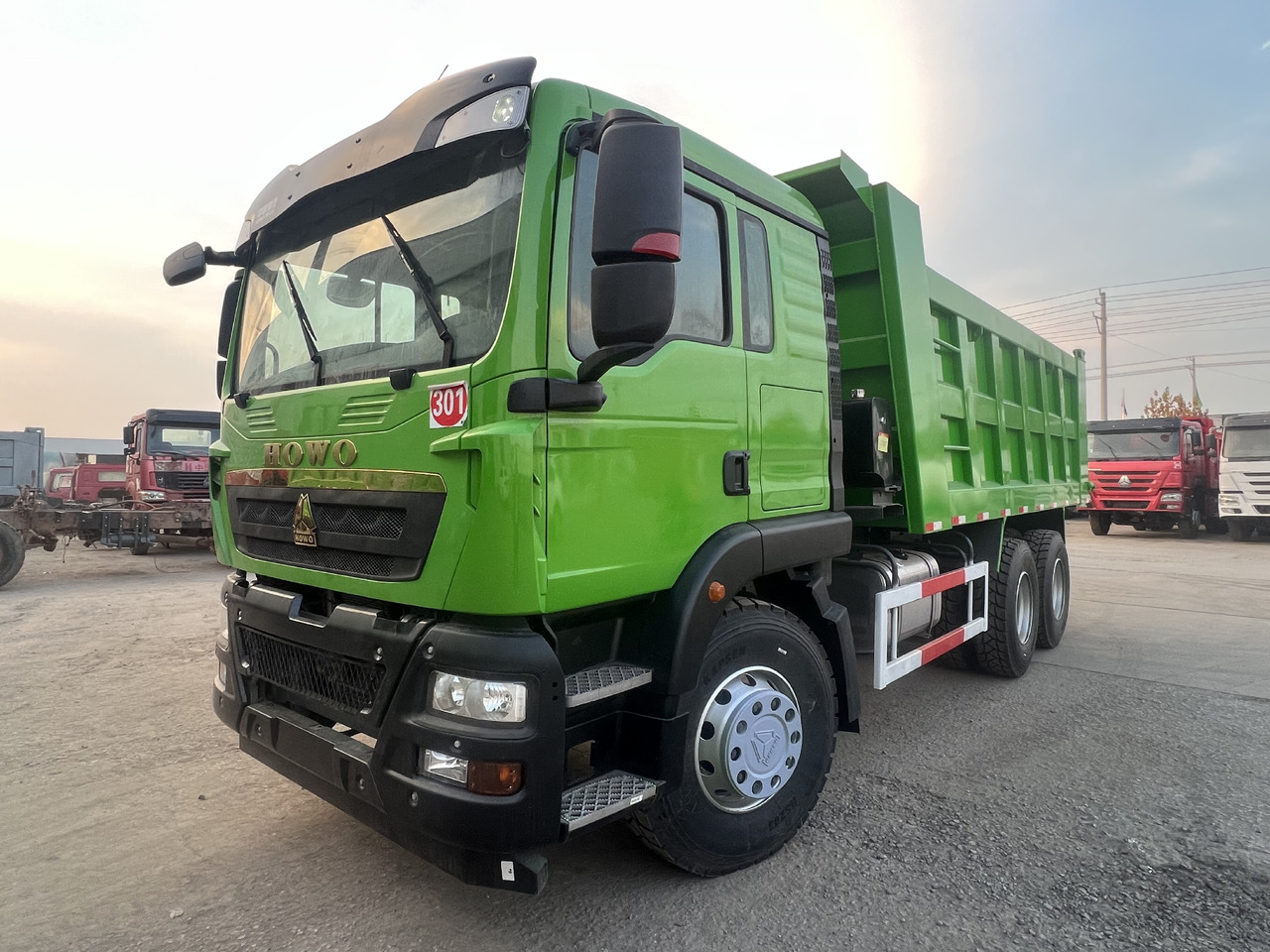 Camião basculante novo Sinotruk HOWO: foto 8