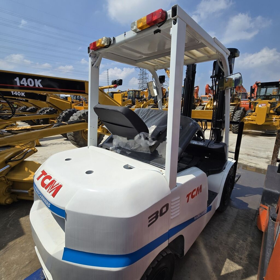 TCM FD30 - Empilhadeira a diesel: foto 3 TCM FD30 - Empilhadeira a diesel: foto 3