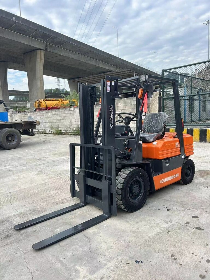 Empilhadeira a diesel Toyota FD25: foto 6
