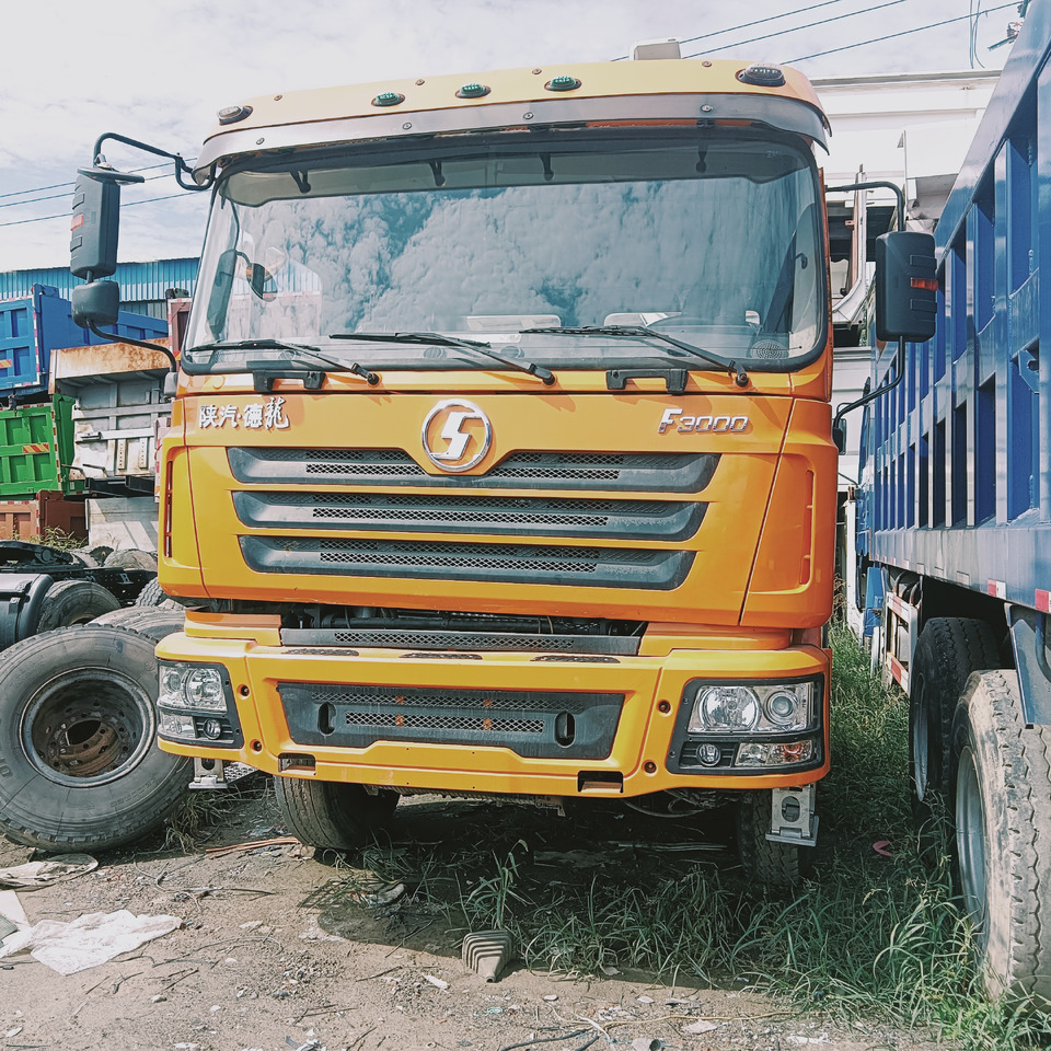 SHACMAN F3000 - Tractor: foto 1 SHACMAN F3000 - Tractor: foto 1
