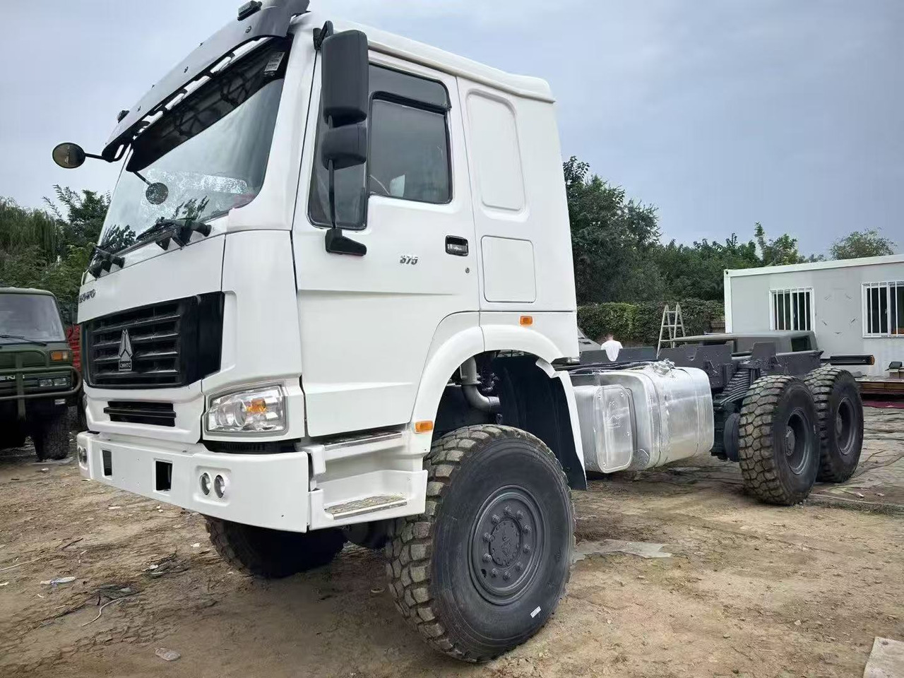 SINOTRUK HOWO - Tractor: foto 2 SINOTRUK HOWO - Tractor: foto 2