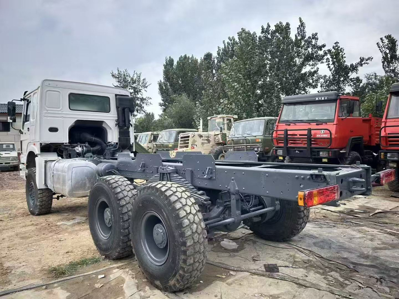 SINOTRUK HOWO - Tractor: foto 4 SINOTRUK HOWO - Tractor: foto 4