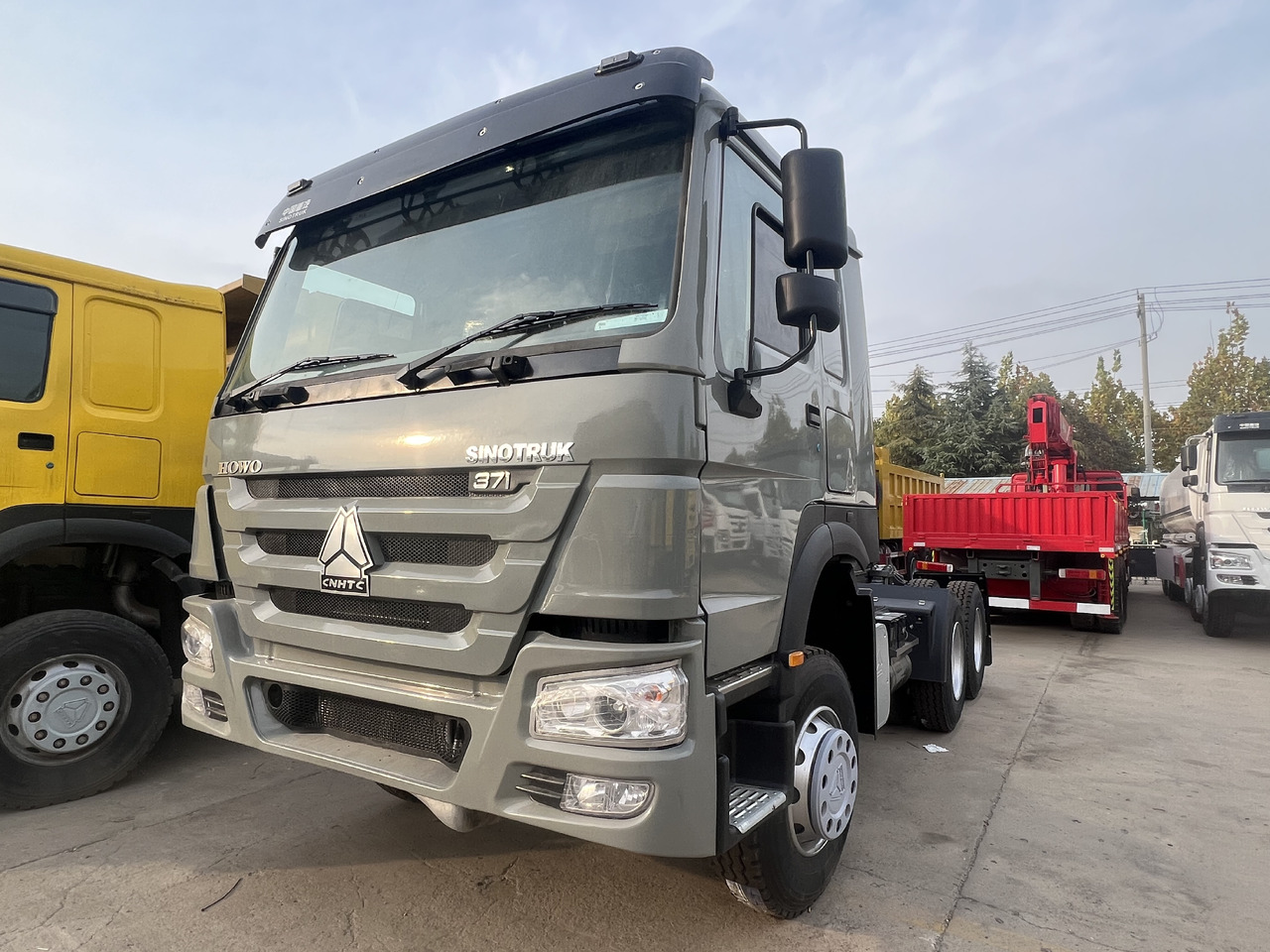 Tractor SINOTRUK HOWO: foto 8