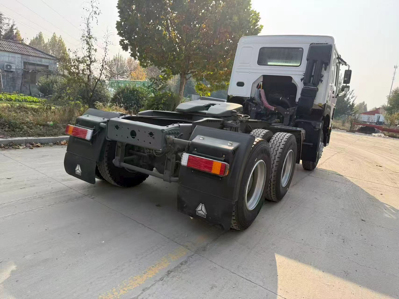 Leasing de SINOTRUK HOWO tractor SINOTRUK HOWO tractor: foto 7 Leasing de SINOTRUK HOWO tractor SINOTRUK HOWO tractor: foto 7