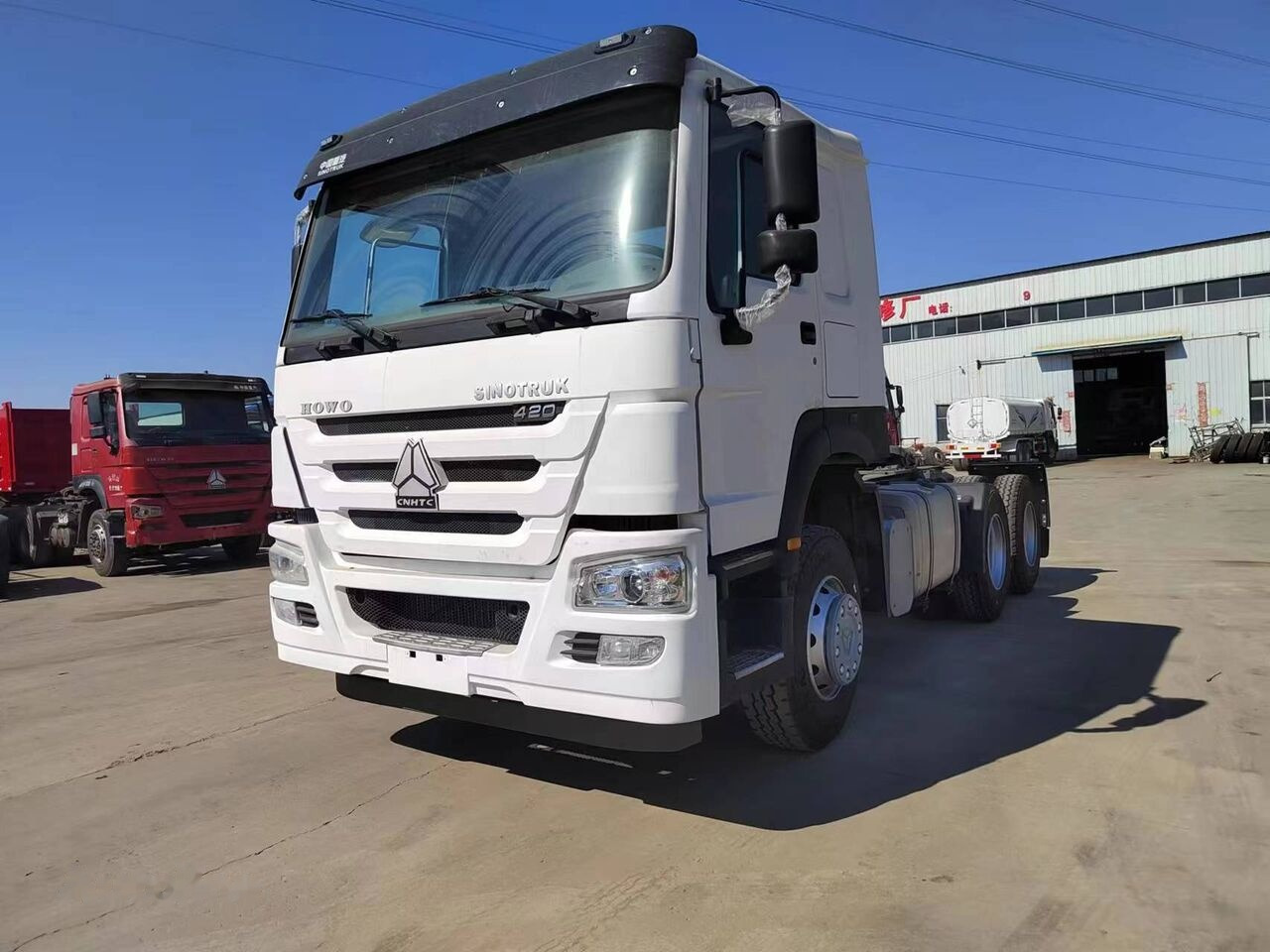 Sinotruk Howo 420 - Tractor: foto 1 Sinotruk Howo 420 - Tractor: foto 1