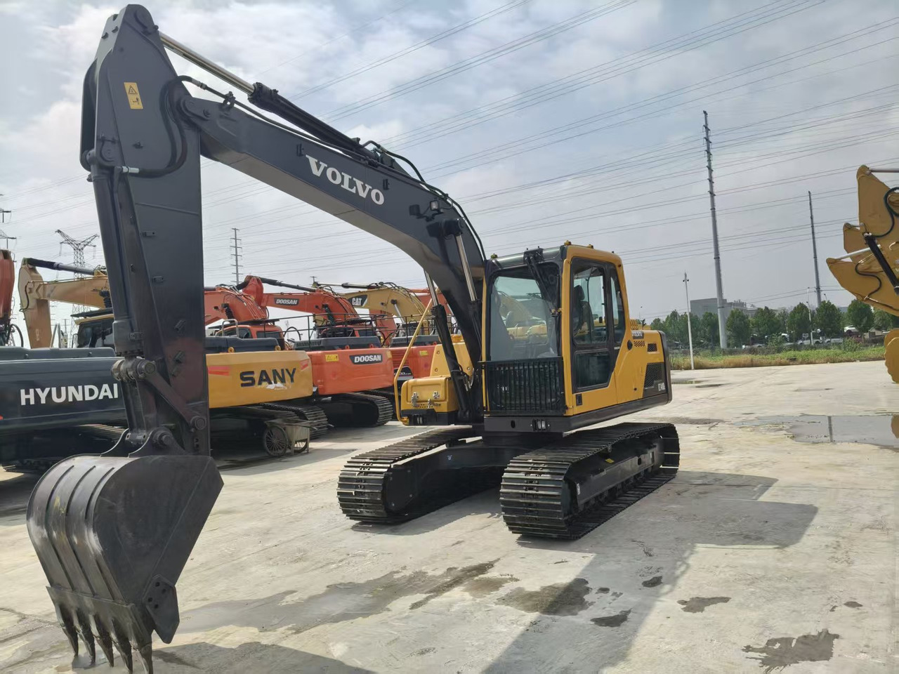 Volvo EC140DL - Escavadora de rastos: foto 1 Volvo EC140DL - Escavadora de rastos: foto 1