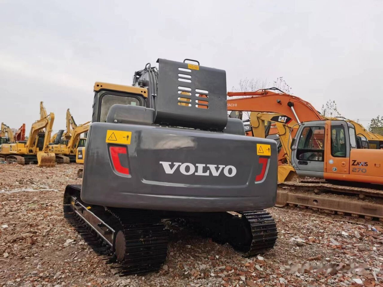 Volvo EC210 - Escavadora de rastos: foto 3 Volvo EC210 - Escavadora de rastos: foto 3