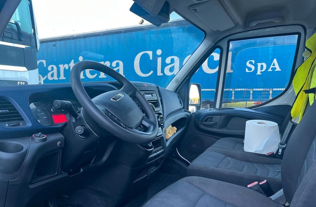 - Furgão: foto 3 - Furgão: foto 3