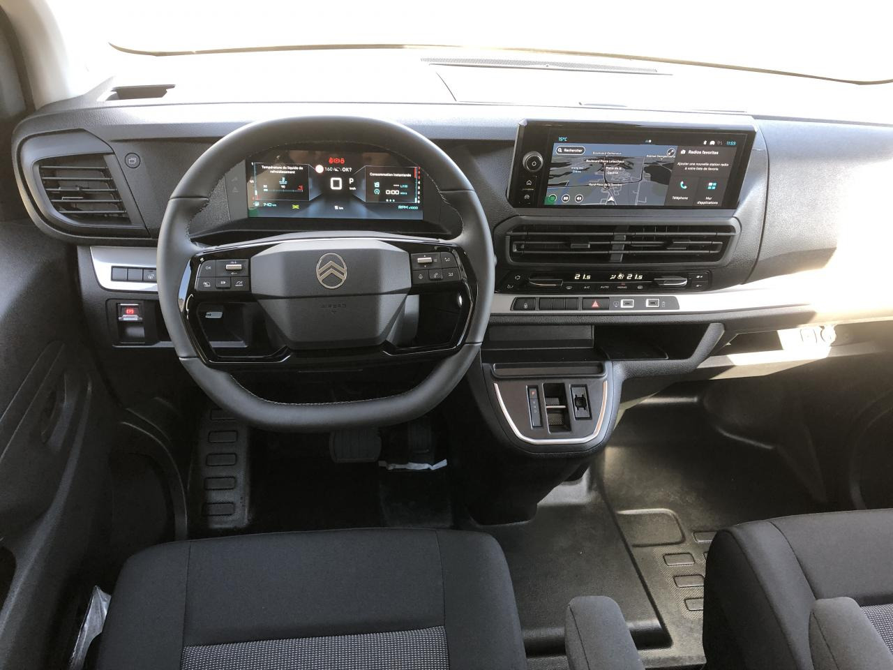 CITROEN Jumpy XL 2.0 BlueHDi - 180 S&S - BV EAT8 III CABINE APPROFONDIE Cabine approfondie Fixe PHASE 2 - Furgão: foto 4 CITROEN Jumpy XL 2.0 BlueHDi - 180 S&S - BV EAT8 III CABINE APPROFONDIE Cabine approfondie Fixe PHASE 2 - Furgão: foto 4