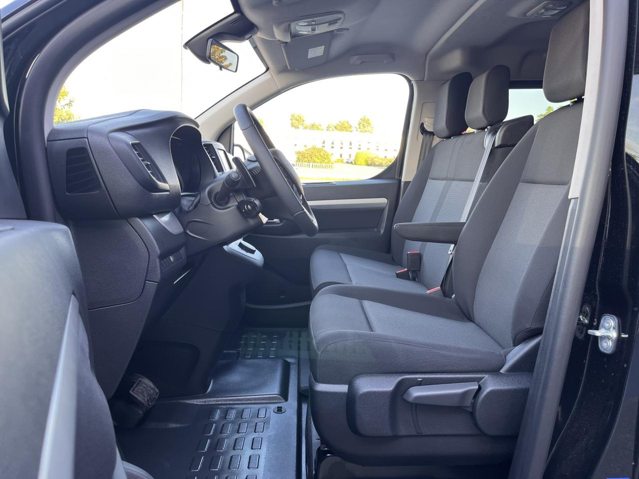 FIAT Scudo XL 2.0 BlueHDi - 180 S&S - BVA Cabine Approfondie 6 PLACES - Carrinha cabine dupla: foto 5 FIAT Scudo XL 2.0 BlueHDi - 180 S&S - BVA Cabine Approfondie 6 PLACES - Carrinha cabine dupla: foto 5