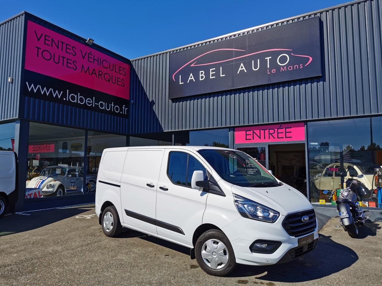 FORD Transit Custom 2.0 TDCi - 130 - BVA S&S TRANSIT CUSTOM FOURGON Fourgon 300 L1H1 Trend Business P - Furgão: foto 1 FORD Transit Custom 2.0 TDCi - 130 - BVA S&S TRANSIT CUSTOM FOURGON Fourgon 300 L1H1 Trend Business P - Furgão: foto 1