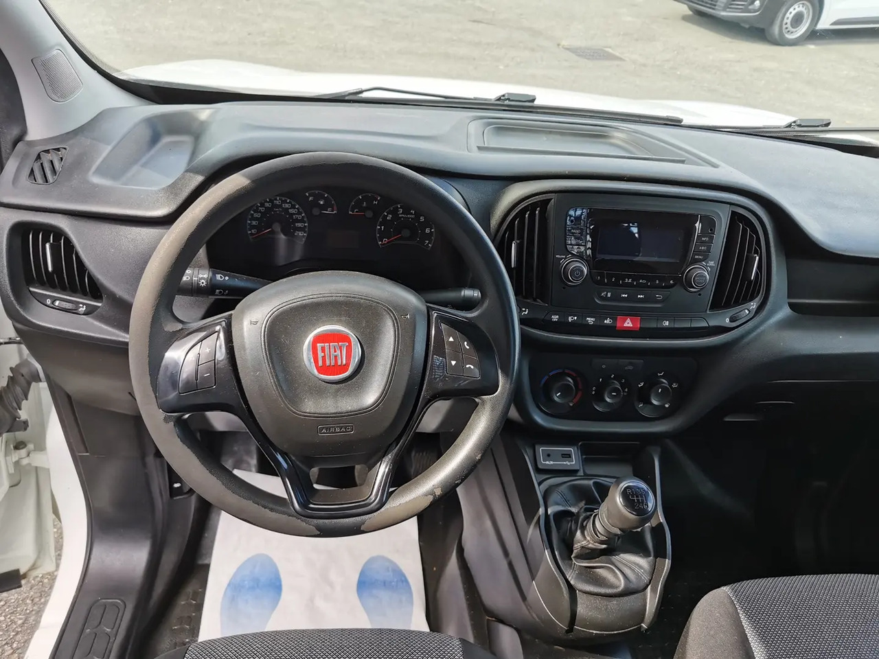 Fiat Doblo Cargo WORK UP MAXI 1.6 MULTIJET 105CH PRO LOUNGE - Carrinha de caixa aberta: foto 3 Fiat Doblo Cargo WORK UP MAXI 1.6 MULTIJET 105CH PRO LOUNGE - Carrinha de caixa aberta: foto 3