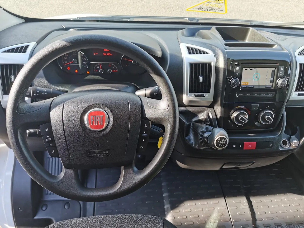 Fiat Ducato 3.3 MH2 2.3 MULTIJET 130CH PACK PRO NAV - Furgão: foto 4 Fiat Ducato 3.3 MH2 2.3 MULTIJET 130CH PACK PRO NAV - Furgão: foto 4