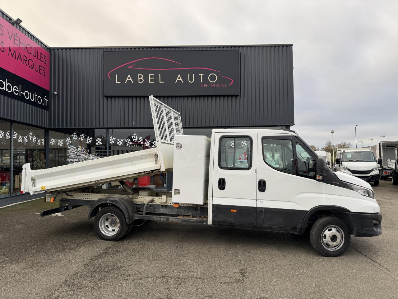 IVECO Daily 35 C 16 D S&S (Quad-Leaf) CHASSIS DOUBLE CABINE 2014 35C/35S CHASSIS CABINE DOUBLE Chassi - Carrinha basculante, Carrinha cabine dupla: foto 1 IVECO Daily 35 C 16 D S&S (Quad-Leaf) CHASSIS DOUBLE CABINE 2014 35C/35S CHASSIS CABINE DOUBLE Chassi - Carrinha basculante, Carrinha cabine dupla: foto 1
