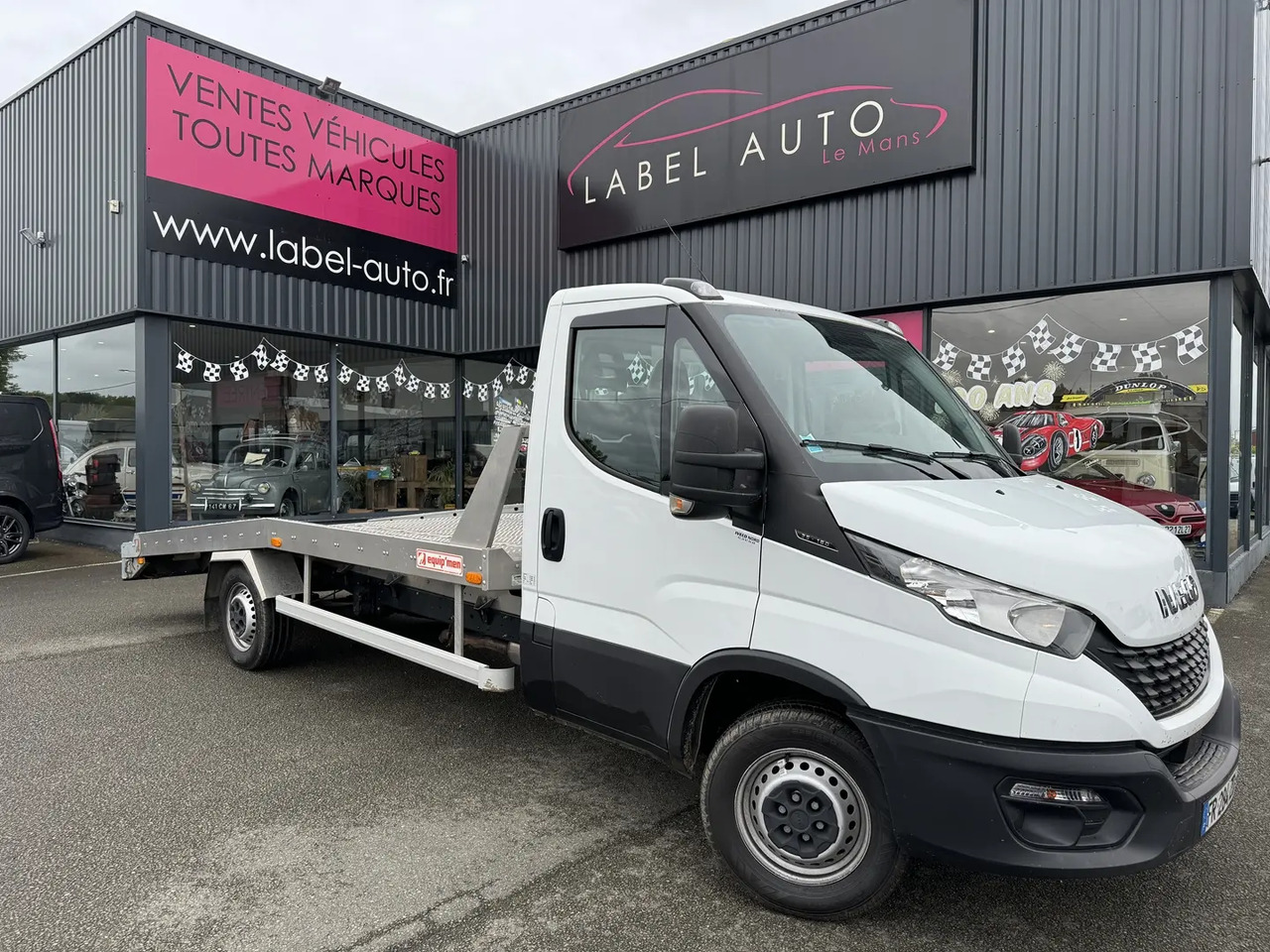 Iveco Daily 35C16H3.0 EMPATTEMENT 4100 - Caminhão reboque: foto 1 Iveco Daily 35C16H3.0 EMPATTEMENT 4100 - Caminhão reboque: foto 1