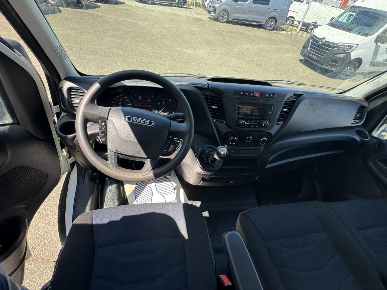 Iveco Daily IVECO 35 C 12 BENNE RJ 2.3 120 CH - Carrinha basculante: foto 3 Iveco Daily IVECO 35 C 12 BENNE RJ 2.3 120 CH - Carrinha basculante: foto 3