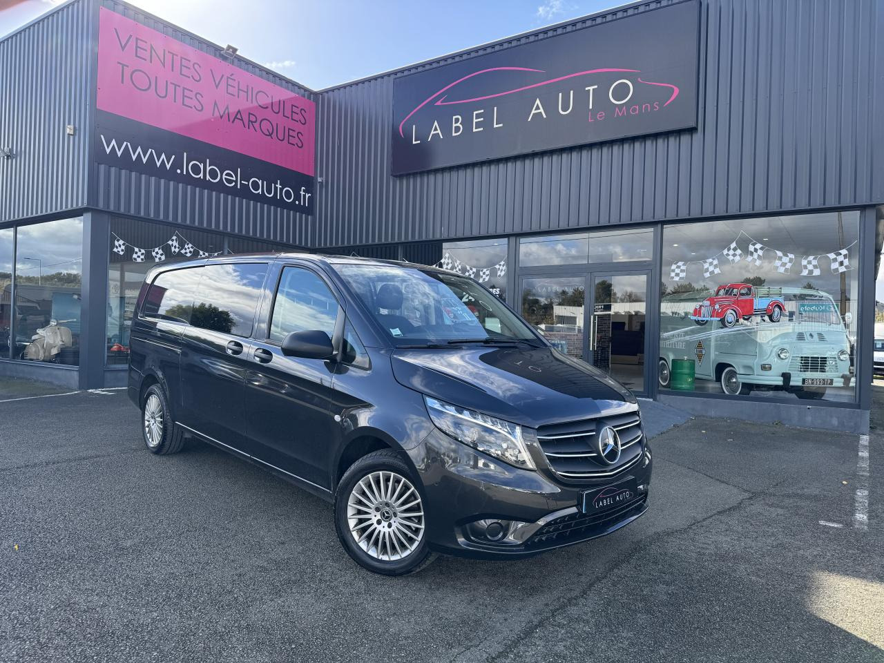 MERCEDES Vito MIXTO Extra Long 3.05t 119 CDI BlueEfficiency - BVA 9G-Tronic Propulsion MIXTO - BM 447 first - Furgão: foto 2 MERCEDES Vito MIXTO Extra Long 3.05t 119 CDI BlueEfficiency - BVA 9G-Tronic Propulsion MIXTO - BM 447 first - Furgão: foto 2
