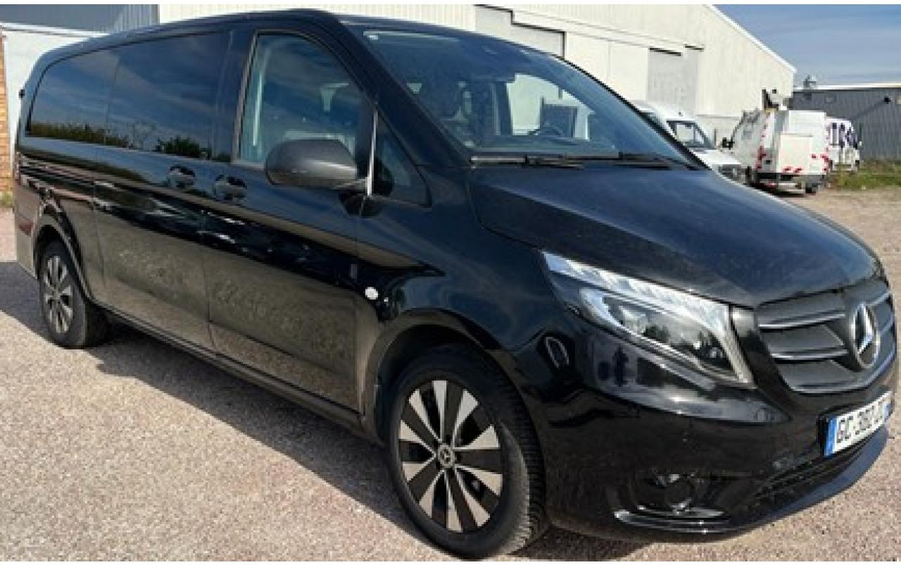 MERCEDES Vito Tourer Extra Long 3.2t 114 CDI BlueEfficiency - BVA 9G-Tronic TOURER - BM 447 Extra Long First - Furgão de passageiros: foto 1 MERCEDES Vito Tourer Extra Long 3.2t 114 CDI BlueEfficiency - BVA 9G-Tronic TOURER - BM 447 Extra Long First - Furgão de passageiros: foto 1