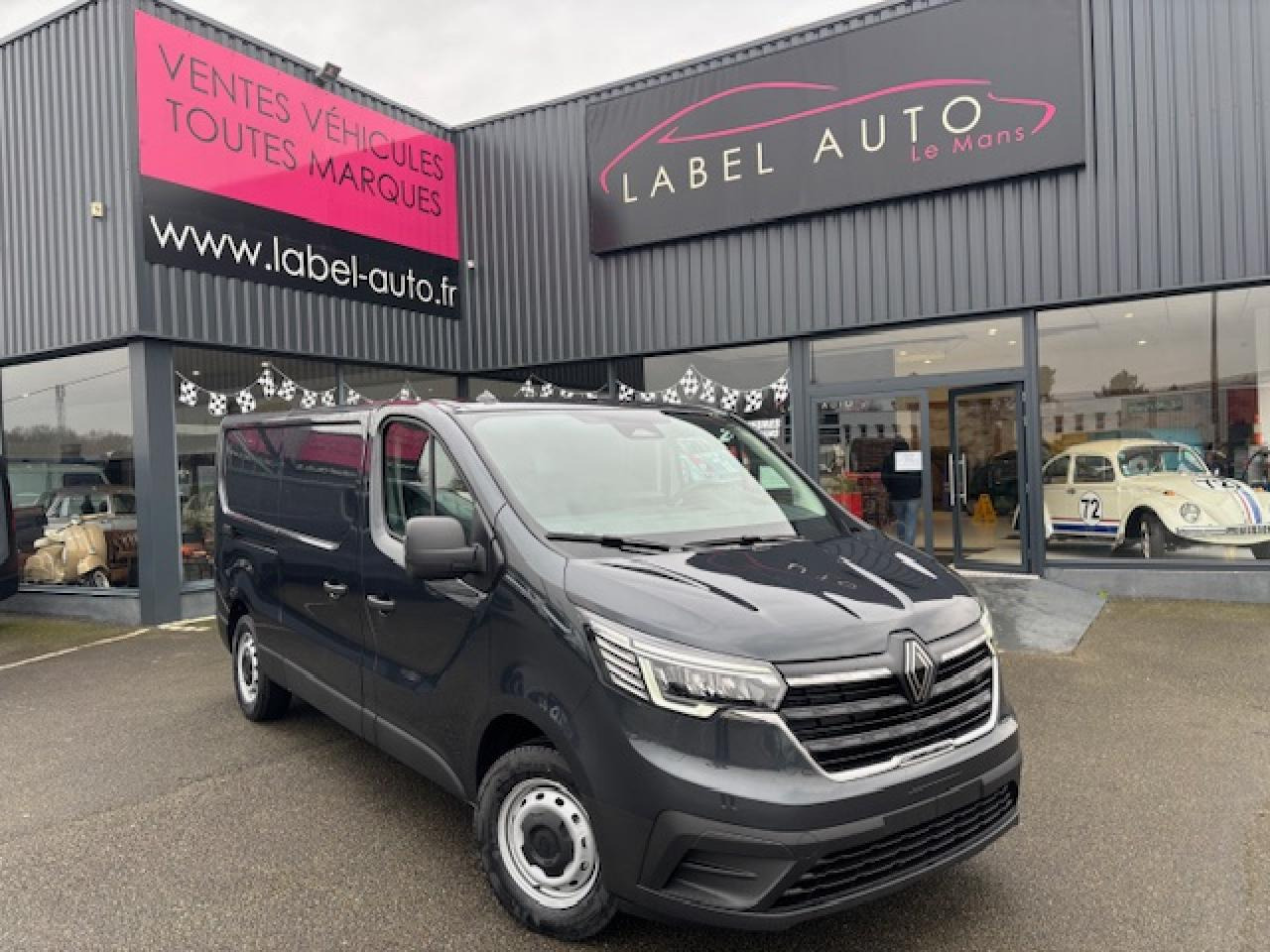 RENAULT Trafic L2H1 3000 Kg 2.0 Blue dCi - 150 2024 III FOURGON Fourgon Advance L2H1 PHASE 3 - Máquina de outro: foto 1 RENAULT Trafic L2H1 3000 Kg 2.0 Blue dCi - 150 2024 III FOURGON Fourgon Advance L2H1 PHASE 3 - Máquina de outro: foto 1