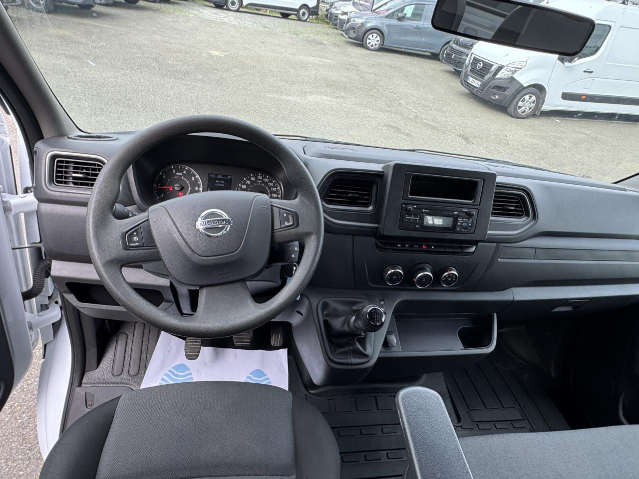 NISSAN Interstar Acenta 3.5t L3H1 2.3 dCi TT 165 - S/S II 2021 TRANSPORTS SPECIFIQUES Benne Scattolini + c - Carrinha basculante: foto 3 NISSAN Interstar Acenta 3.5t L3H1 2.3 dCi TT 165 - S/S II 2021 TRANSPORTS SPECIFIQUES Benne Scattolini + c - Carrinha basculante: foto 3