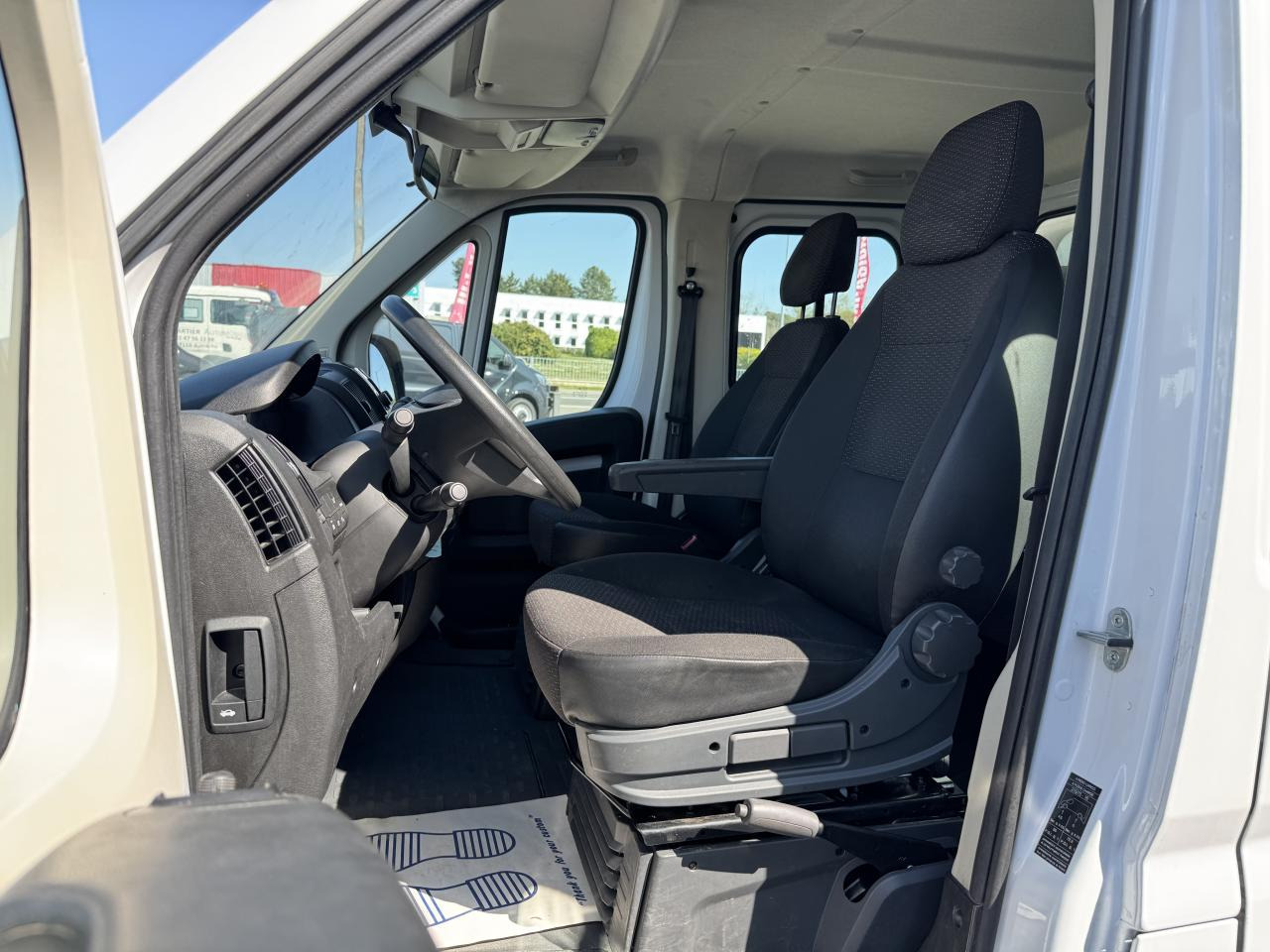 OPEL MOVANO 3T5 BENNE + COFFRE DOUBLE CABINE 6PLACES 2.2 HDI 165CH - Carrinha basculante: foto 4 OPEL MOVANO 3T5 BENNE + COFFRE DOUBLE CABINE 6PLACES 2.2 HDI 165CH - Carrinha basculante: foto 4
