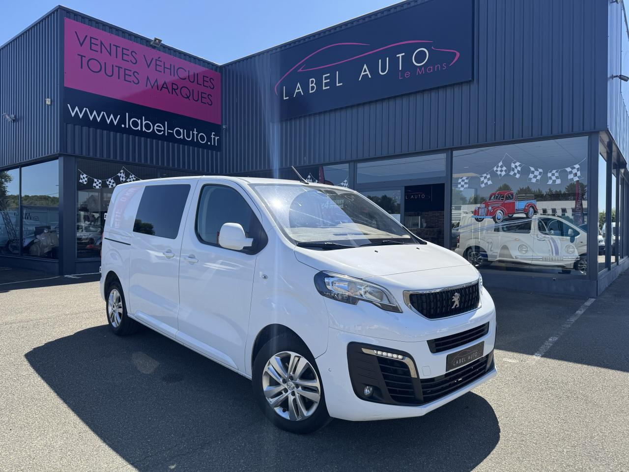Peugeot Expert Standard 2.0 BlueHDI 150 S&S CABINE APPROFONDIE 6 PLACES - Carrinha cabine dupla: foto 1 Peugeot Expert Standard 2.0 BlueHDI 150 S&S CABINE APPROFONDIE 6 PLACES - Carrinha cabine dupla: foto 1