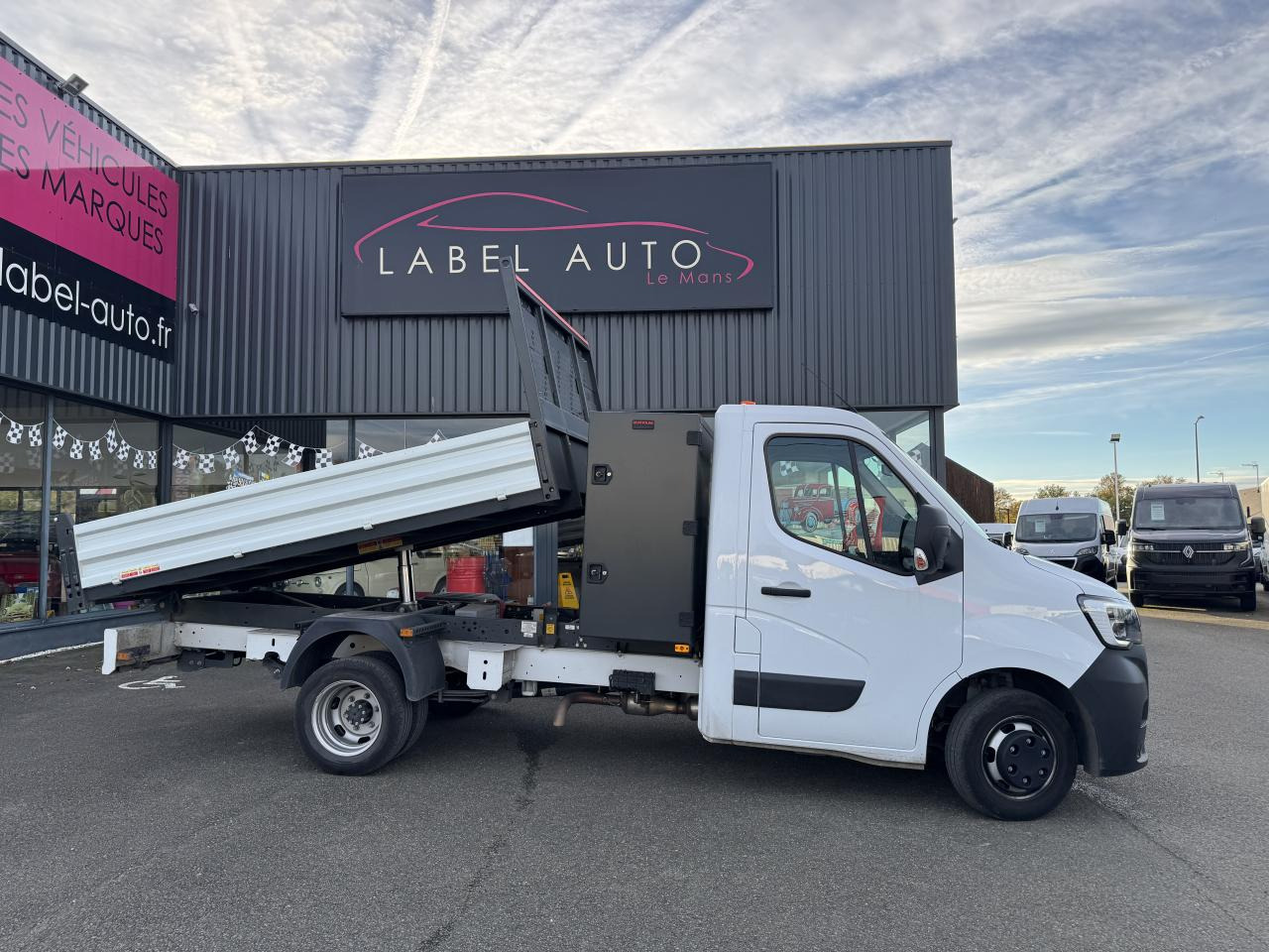 RENAULT MASTER 3T5 BENNE COFFRE RJ 2.3 DCI 145CH PROPULSION - Carrinha basculante: foto 1 RENAULT MASTER 3T5 BENNE COFFRE RJ 2.3 DCI 145CH PROPULSION - Carrinha basculante: foto 1