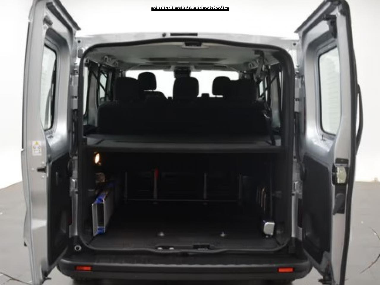 RENAULT Trafic L2 2.0 Energy dCi - 150 - S&S - 24b III COMBI Combi Grand Evolution L2H1 PHASE 3 - Carrinha cabine dupla: foto 3 RENAULT Trafic L2 2.0 Energy dCi - 150 - S&S - 24b III COMBI Combi Grand Evolution L2H1 PHASE 3 - Carrinha cabine dupla: foto 3