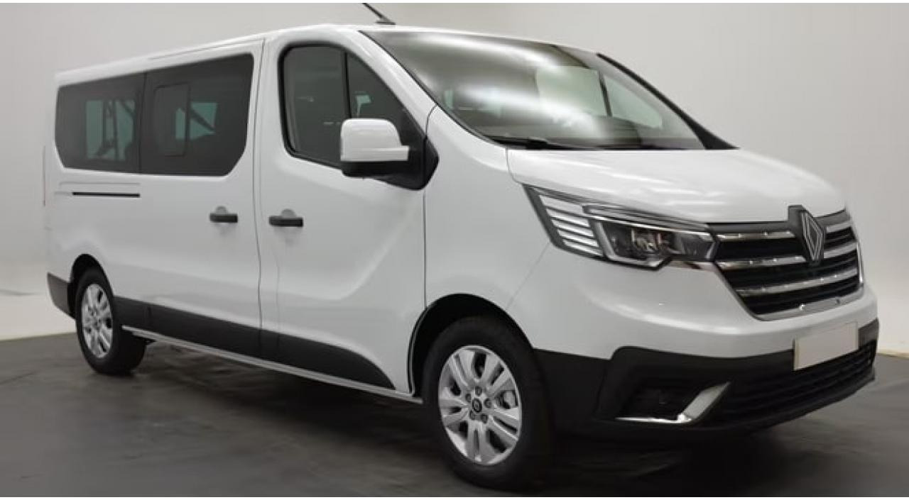 RENAULT Trafic L2 2.0 Energy dCi - 150 - S&S - 25 III COMBI Combi Grand Techno L2H1 PHASE 3 - Carrinha cabine dupla: foto 1 RENAULT Trafic L2 2.0 Energy dCi - 150 - S&S - 25 III COMBI Combi Grand Techno L2H1 PHASE 3 - Carrinha cabine dupla: foto 1