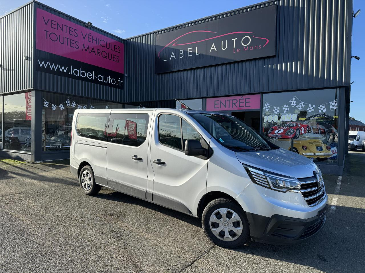 RENAULT Trafic L2 2.0 Energy dCi - 150 - S&S III COMBI Combi Zen L2H1 PHASE 3 - Furgão de passageiros: foto 3 RENAULT Trafic L2 2.0 Energy dCi - 150 - S&S III COMBI Combi Zen L2H1 PHASE 3 - Furgão de passageiros: foto 3
