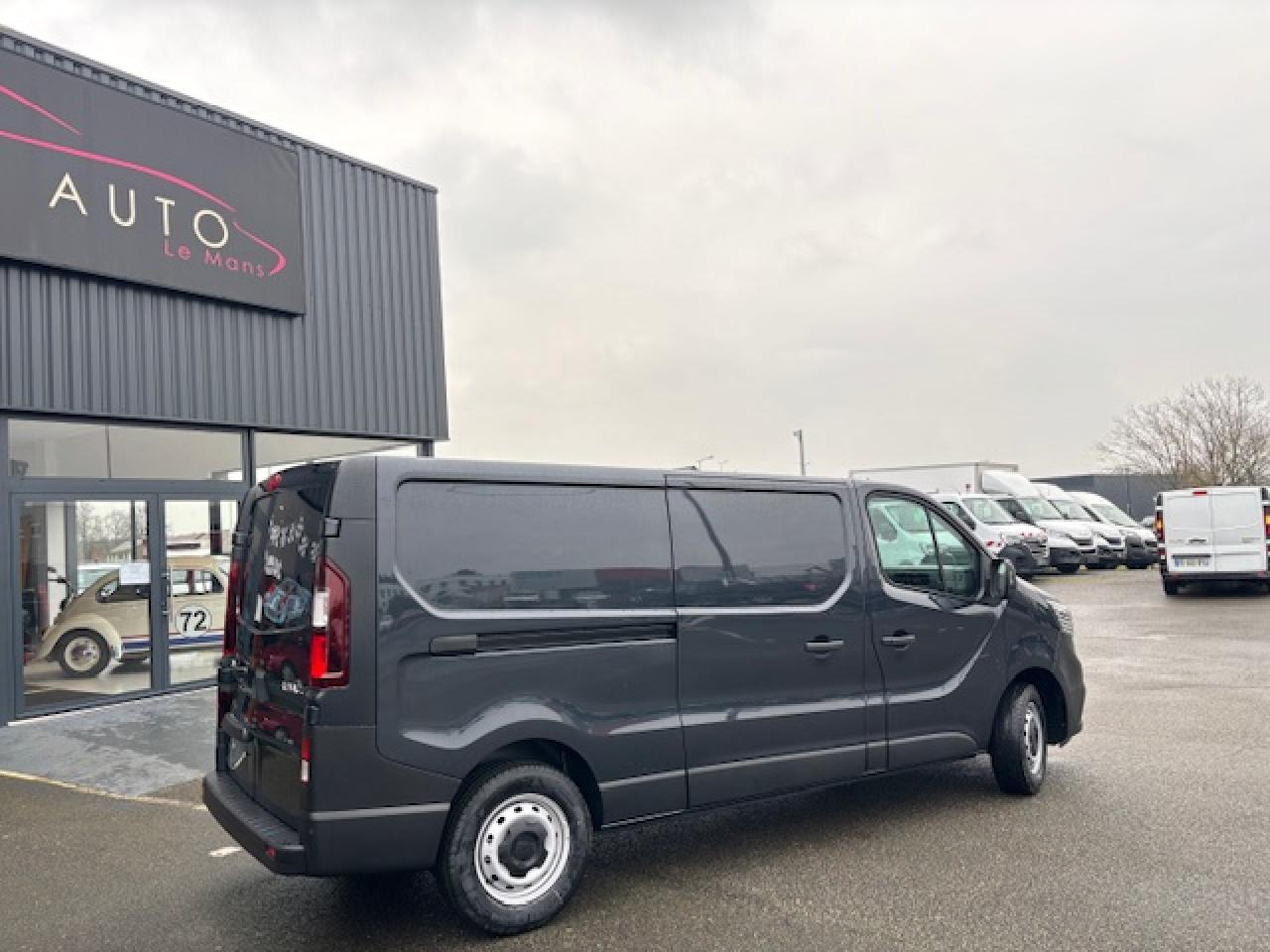 RENAULT Trafic L2H1 3000 Kg 2.0 Blue dCi - 150 - BV EDC Euro 6e III FOURGON Fourgon Grand Confort L2H1 PHAS - Furgão: foto 5 RENAULT Trafic L2H1 3000 Kg 2.0 Blue dCi - 150 - BV EDC Euro 6e III FOURGON Fourgon Grand Confort L2H1 PHAS - Furgão: foto 5