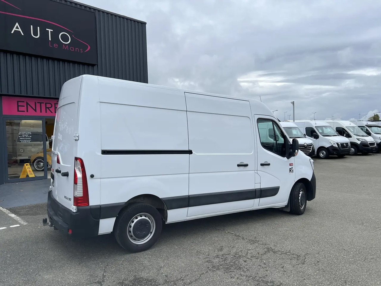 Renault Master F3300 L2H2 2.3 BLUE DCI 135CH CONFORT EURO6 - Furgão: foto 5 Renault Master F3300 L2H2 2.3 BLUE DCI 135CH CONFORT EURO6 - Furgão: foto 5