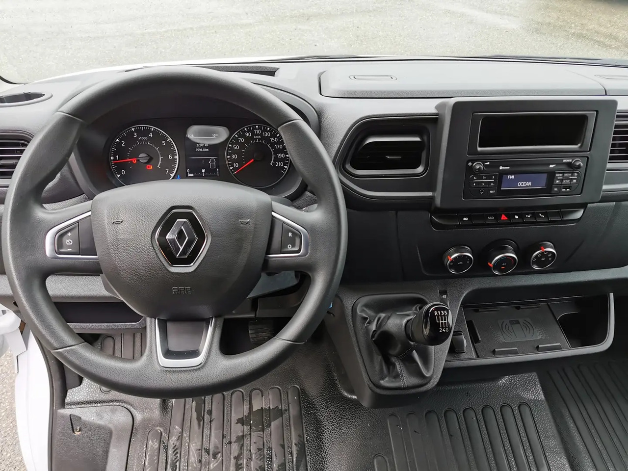 Renault Master F3300 L2H2 2.3 BLUE DCI 135CH CONFORT EURO6 - Furgão: foto 3 Renault Master F3300 L2H2 2.3 BLUE DCI 135CH CONFORT EURO6 - Furgão: foto 3