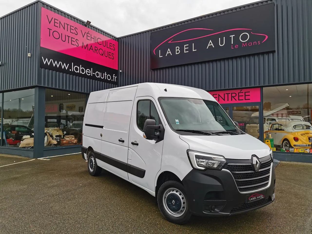 Renault Master F3300 L2H2 2.3 BLUE DCI 135CH CONFORT EURO6 - Furgão: foto 1 Renault Master F3300 L2H2 2.3 BLUE DCI 135CH CONFORT EURO6 - Furgão: foto 1