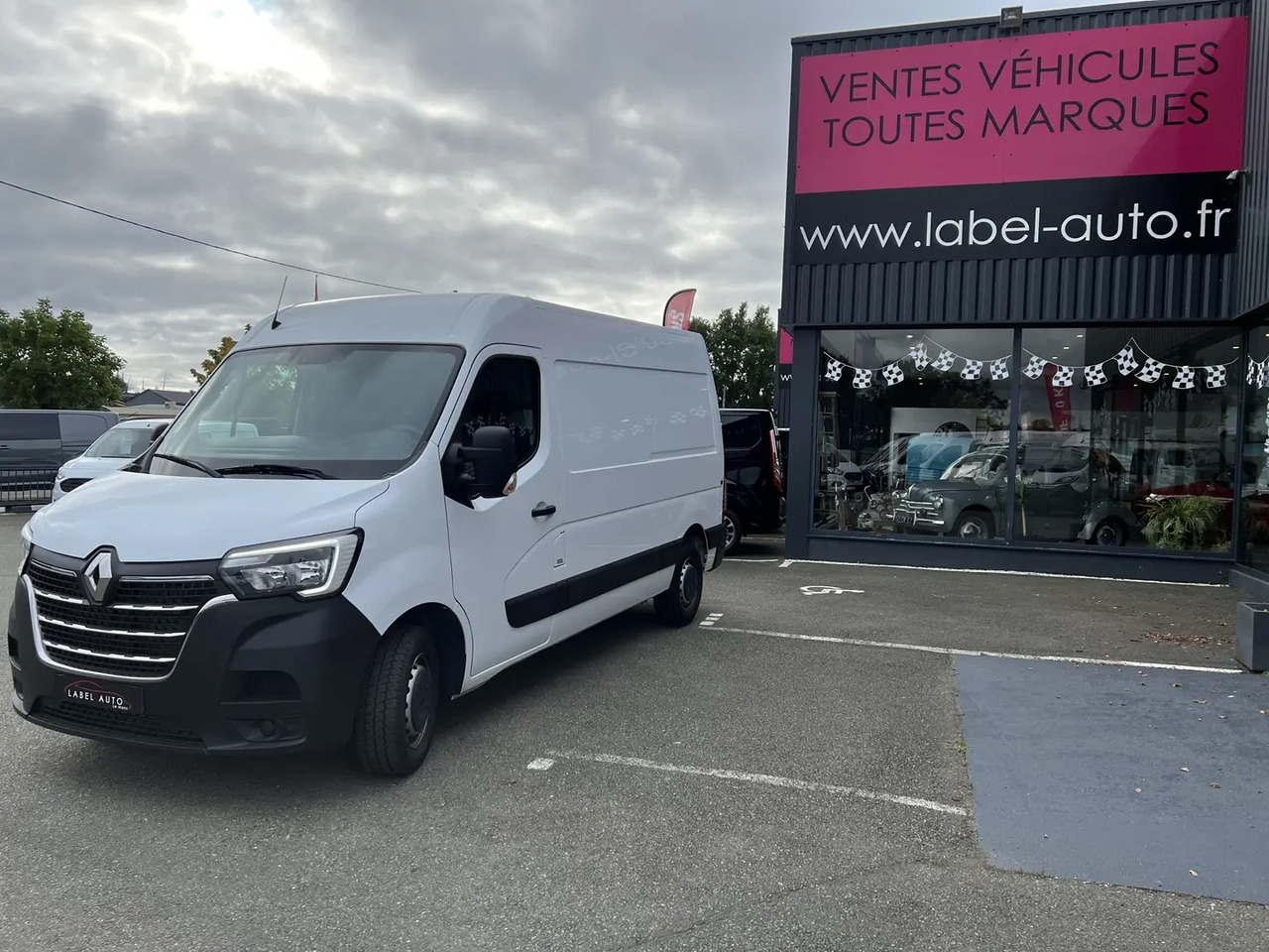 Renault Master F3300 L2H2 2.3 BLUE DCI 135CH GRAND CONFORT EURO6 - Furgão: foto 5 Renault Master F3300 L2H2 2.3 BLUE DCI 135CH GRAND CONFORT EURO6 - Furgão: foto 5