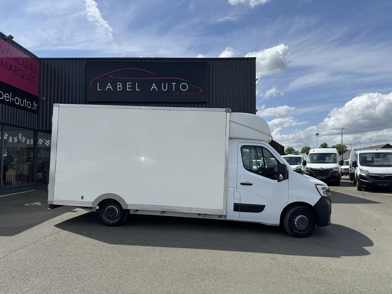 Renault Master F3500 L3H1 2.3 BLUE DCI 145CH CONFORT EUROVI - Carrinha de contentor: foto 1 Renault Master F3500 L3H1 2.3 BLUE DCI 145CH CONFORT EUROVI - Carrinha de contentor: foto 1